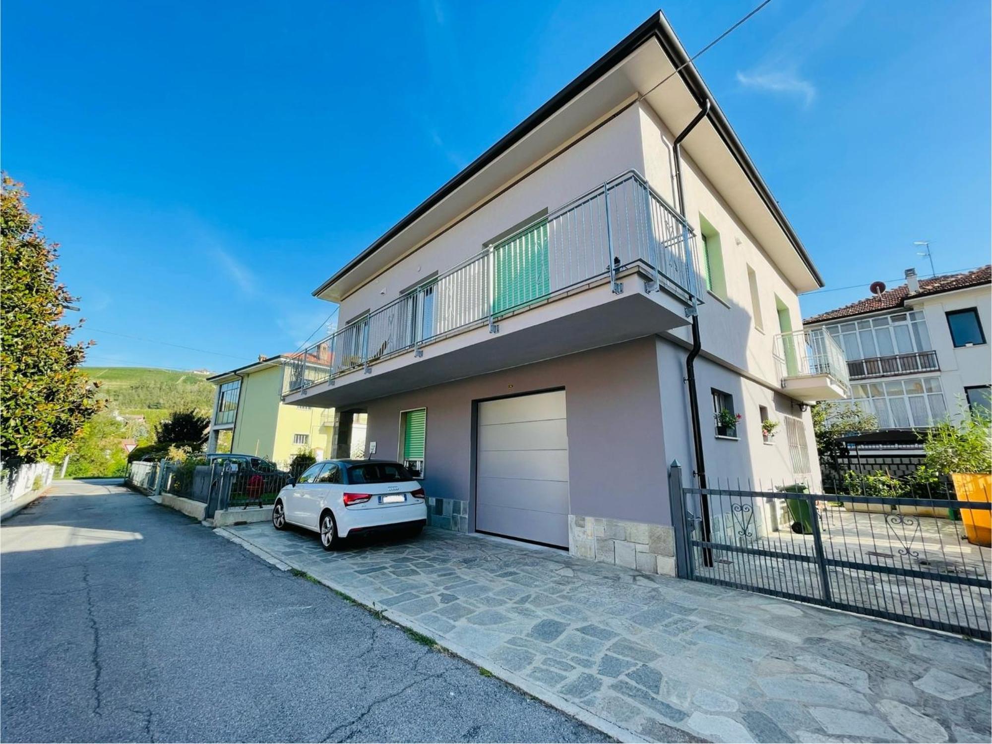Casa Piero, Relax E Piscina Privata Tra Le Colline Delle Langhe Villa Alba  Eksteriør bilde