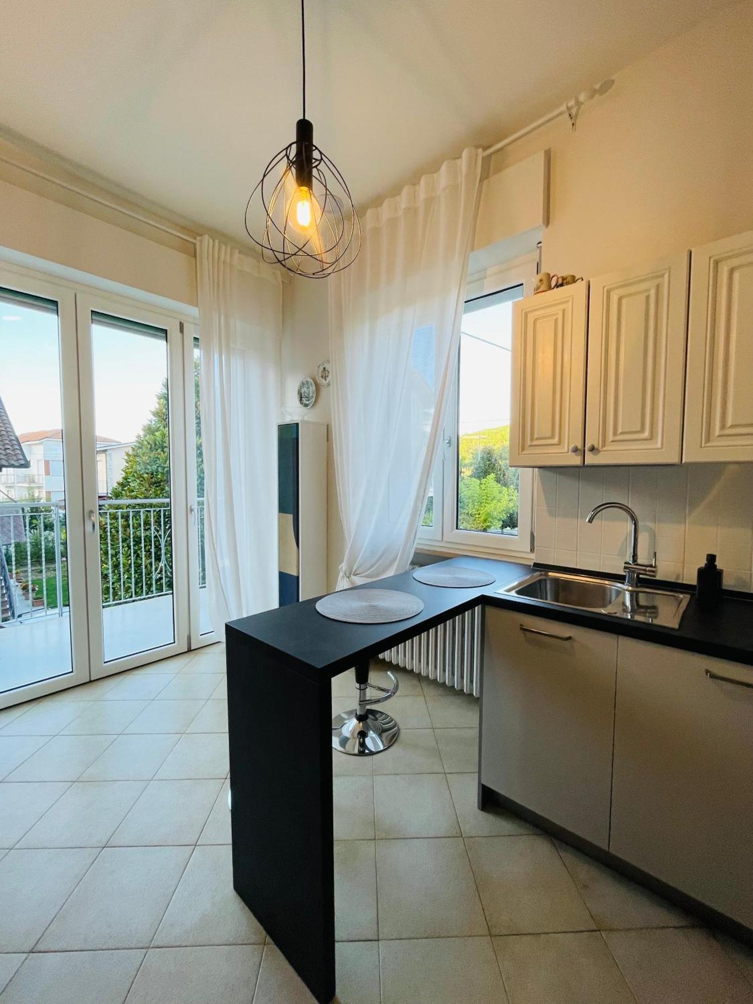 Casa Piero, Relax E Piscina Privata Tra Le Colline Delle Langhe Villa Alba  Eksteriør bilde